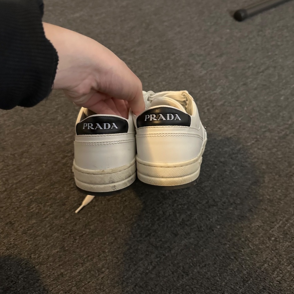 Women’s Prada downtown perforated leather sneakers 37 - Picture 5 of 6